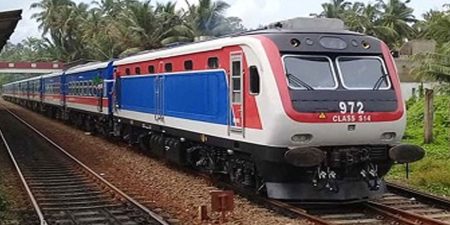 දුම්රිය ගමන් වාර කිහිපයක්ම අත්හිටුවයි