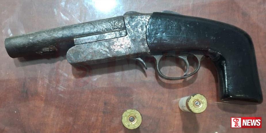 මෙරට නිෂ්පාදිත ගිනි අවියක් සහ උණ්ඩ සමග සැකකරුවෙක් අත්අඩංගුවට