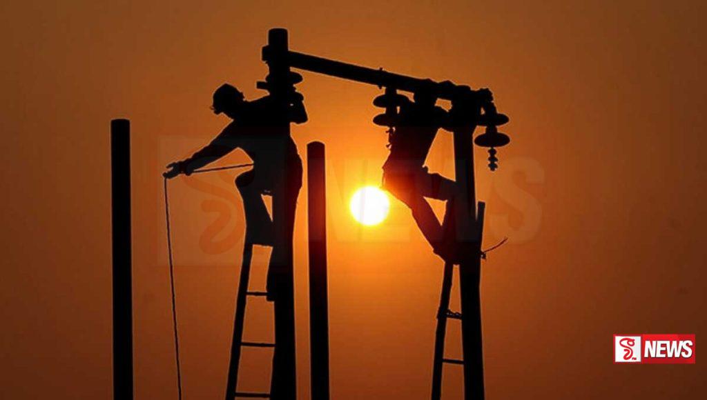 විදුලිබල සේවකයන් වෘත්තීය ක්රියාමාර්ගයක් අරඹයි