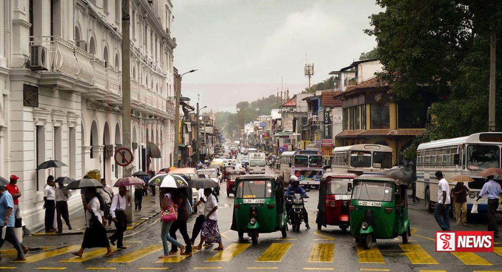 අද එළියට බහින්න කලින් මේක බලන්නම වෙනවා – VIDEO –