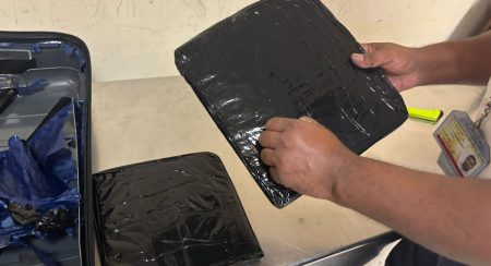 කුෂ් තොගයක් සමග විදේශිකයෙකු කොටුවෙයි !