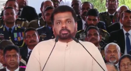 ජනපතිගෙන් වැරදි වැඩ කරන පොලිස් නිලධාරීන්ට රතු එළි – VIDEO –