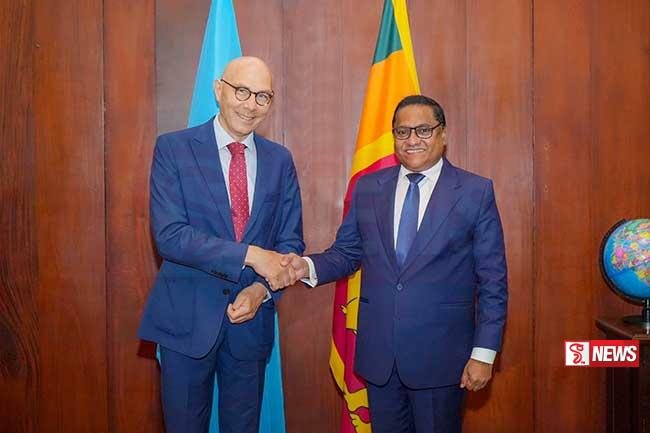 විජිත හේරත් මහතා සහ එක්සත් ජාතීන්ගේ මානව හිමිකම් කොමසාරිස් අතර හමුවක්