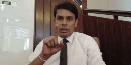 මන්ත්රී අර්චුනාට වරෙන්තු නිකුත් කරයි