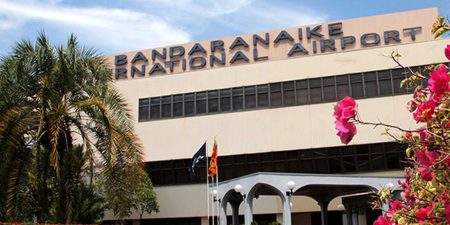 කෝටි ගානක මත්ද්රව්ය ගුවන් තොටුපොලේ වැසිකිළියකින් මතුවෙයි