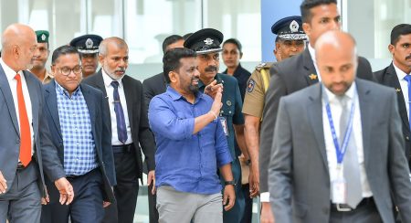 ජනපති අනුර යලි දිවයිනට