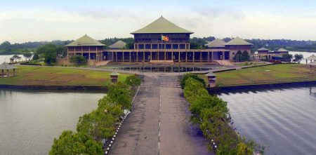 හදිසියේම පාර්ලිමේන්තුවේ පරීක්ෂාවක් ?