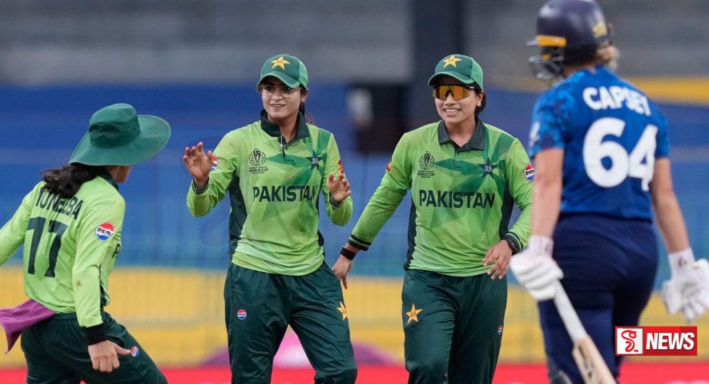 එංගලන්ත පාකිස්තාන ගැටුමට වැස්ස හරස් වෙයි