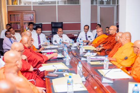 බුද්ධශාසන සභාව පිහිටුවයි