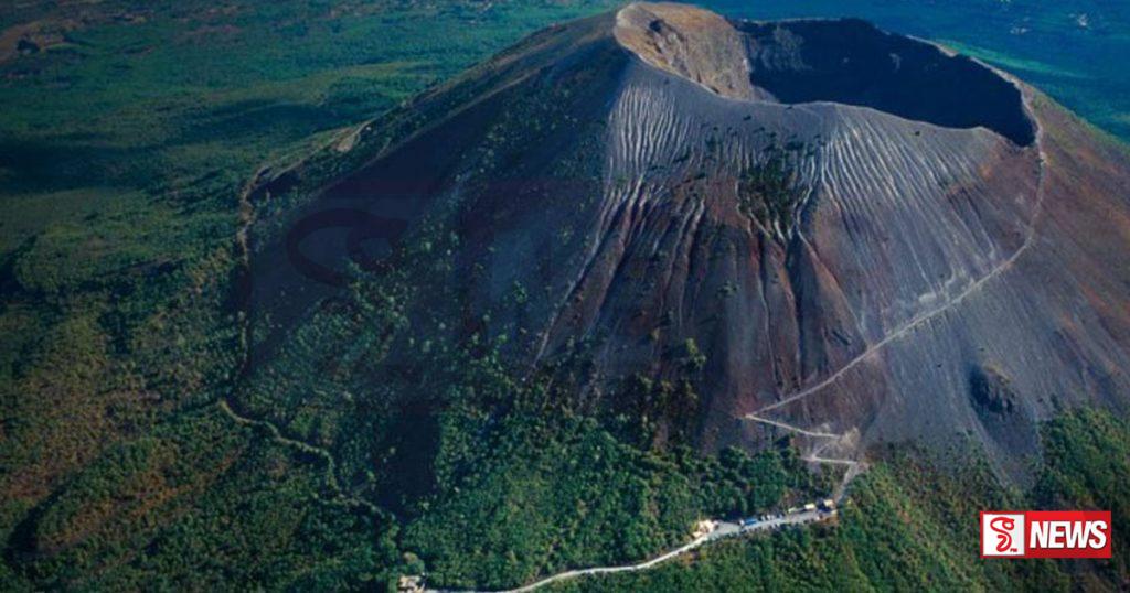 ජපානයේ ගිණි කන්දක් පුපුරයි !