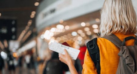 විදේශිය සංචාරකයින් සඳහා වීසා පහසුකම් සම්බන්ධයෙන් විශේෂ නිවේදනයක්