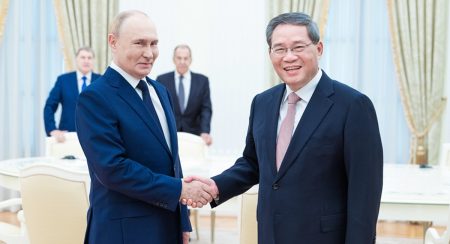 චීන අගමැති සහ රුසියානු ජනාධිපති අතර හමුවක්