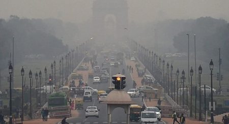 ඉන්දියාවේ නවදිල්ලි අගනුවර වායු දුෂණය යලිත් ඉහලට