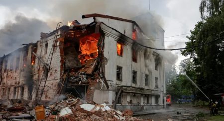 යුක්රේන ගොඩනැගිලි කිහිපයකට රුසියාවෙන් ඩ්රෝන ප්රහාරයක්