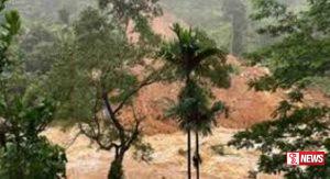 රම්බඩගම ගම්මානය මැද කොටස සම්පූර්ණයෙන්ම නායයයි