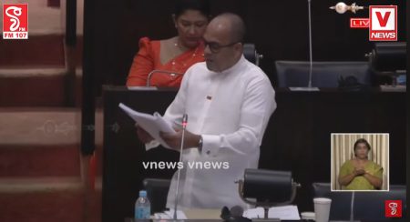 මරික්කාර් මැතිසබය උණුසුම් කරයි -VIDEO