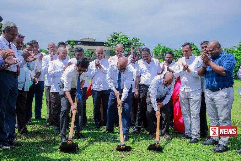 කවුඩාන මහජන ක්රීඩාංගනය නවීකරණය කරයි