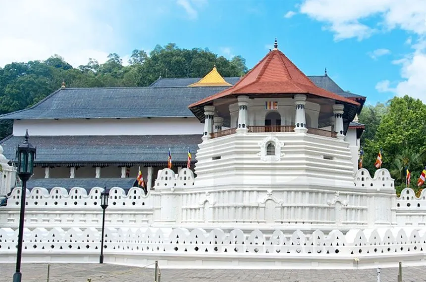 ශ්රී දළදා මාලිගාවේ දියවඩන නිලමේ තේරීමේ නිලවරණය හෙට