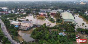 අඹතලේ ගංවතුර පාලන වේල්ල පිටාර ගැලීමේ අවදානමක