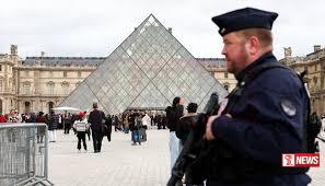 ලූවර් කෞතුකාගාරයට ආරක්ෂිත කැමරා 100ක්