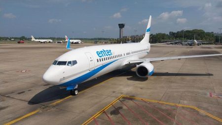 පෝලන්ත ගුවන් යානා දෙකක් දිවයිනට