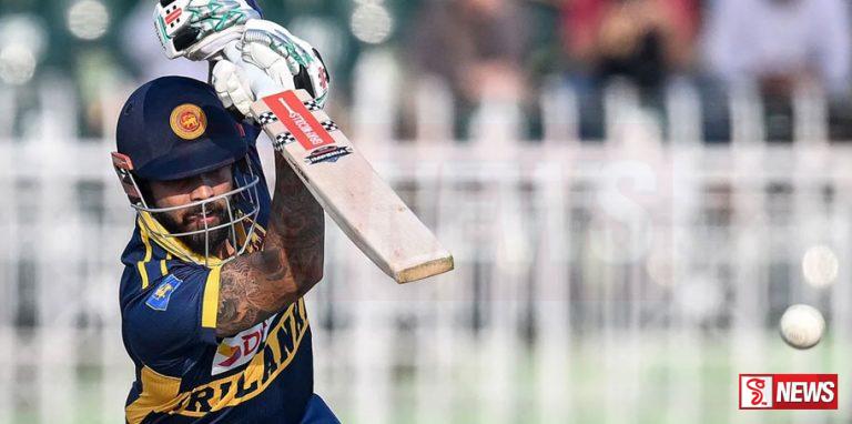 පාකිස්ථානයට ලකුණු 212 ඉලක්කයක්