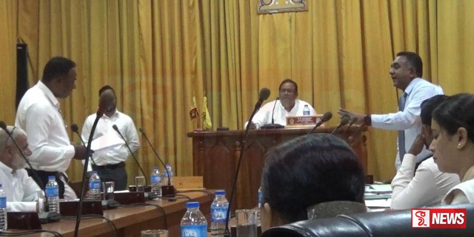 නාවලපිටිය නගර සභාවේ අයවැය ඒකමතිකව සම්මතයි