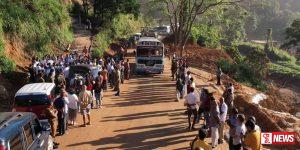 දවස් 18කට පසු නාවලපිටිය මහනුවර මාර්ගය රථ වාහන ධාවනය විවෘත කෙරේ