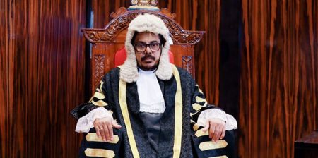 මන්ත්රී රන්වල රිය අනතුරකට ලක්වෙයි