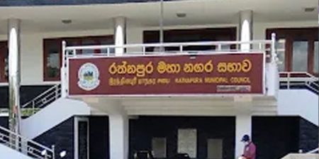 රත්නපුර මහ නගර සභාවේ අයවැය දෙවනවර කියවීමත් පරදී