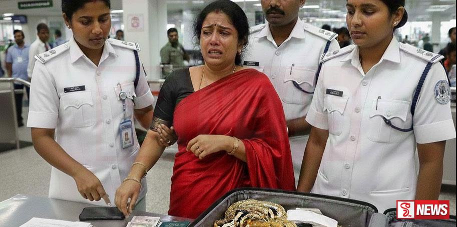 කෝටි ගානක රන් සමග ගුවන් සේවිකාවක් අත්අඩංගුවට