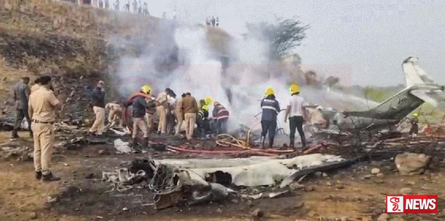 මහාරාෂ්ට්ර නියෝජ්ය ප්රධාන අමාත්යවරයා ගුවන් අනතුරකින් මරුට