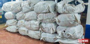 නීති විරෝධී බීඩි කොළ තොගයක් අත්අඩංගුවට