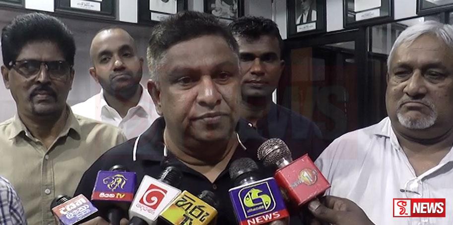 VIDEO : පක්ෂ මතයට පිටින් ගිය ප්රාදේශීය සභා මන්ත්රීවරුන් ගැන නිදහස් පක්ෂය තීරණයක් ගනියි