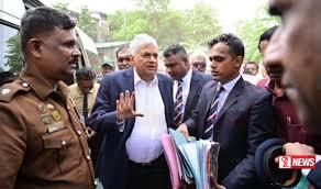 හිටපු ජනපති රනිල් අධිකරණයට