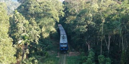 PHOTOS: දිට්වා නිසා නැවතුණු කෝච්චියක් මාස දෙකක් තිස්සේ උලපෙන් සහ ගම්පොළ අතර