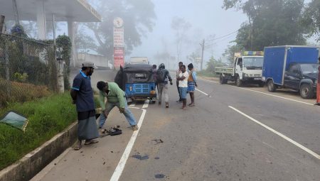 ත්රීරෝද රථයක් සහ ලොරි රථයක් ගැටෙයි