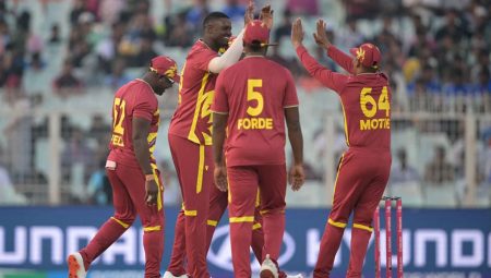 බටහිර ඉන්දීය කොදෙව් කණ්ඩායමට ලකුණු 35ක ජයක්