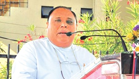 දකුණු පළාත් හිටපු ප්රධාන ඇමැති ශාන් විජයලාල් අත්අඩංගුවට