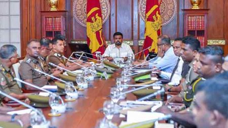 ජනාධිපති සහ බන්ධනාගාර දෙපාර්තමේන්තුවේ නිලධාරීන් අතර හමුවක්