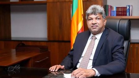 අධිකරණ ඇමතිට එරෙහි විශ්වාස භංගය එළඹෙන සතියේ පාර්ලිමේන්තුවට
