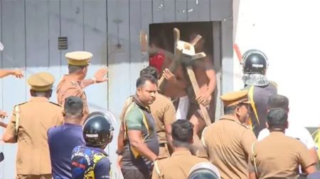 මීගමුව බන්ධාගාරයේ රැදවියන් 700 කට අධික පිරිසක් මාරු කිරීමට පියවර