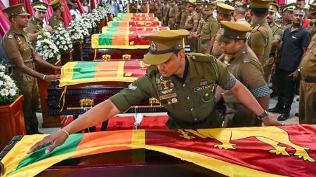 මිය ගිය බන්ධනාගාර නිලධාරීන් 8 දෙනාට උසස්වීම් පිරිනැමේයි.