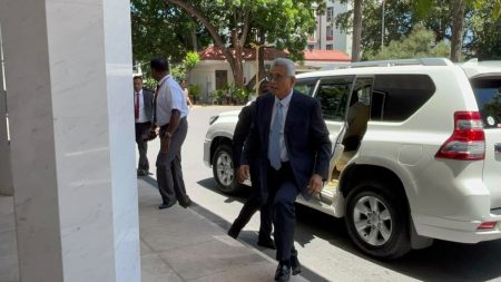 හිටපු ජනපති ගෝඨාභය අධිකරණයට