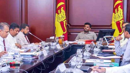 ප්රාදේශීය පරිපාලන ඒකක වලට නව සැලැස්මක් – ජනපතිගෙන් නිලධාරීන්ට උපදෙස්