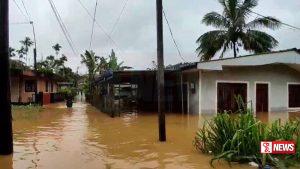 ඩෙවෝන් ඇළ පිටාර ගැලීමෙන් නිවාස 40ක් ජලයෙන් යටවෙයි