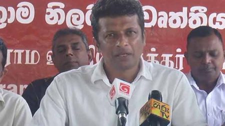 දිවයින පුරා ග්රාම නිලධාරීන් වෘත්තීය ක්රියාමාර්ගයක