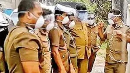 දිවයින පුරා සෞඛය පරීක්ෂකවරු ඩෙංගු මර්දන රාජකාරියෙන් ඉවත්වෙයි