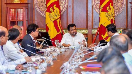 එල්නිනෝ තත්ත්වයට මුහුණදීම සඳහා ක්රියාත්මක වැඩපිළිවෙළහි ප්රගතිය ගැන ජනපතිගේ අවධානය