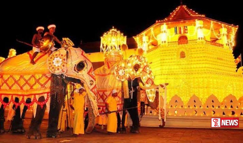 මහනුවර අවසන් කුඹල් පෙරහැර අද පස්වරුවේ